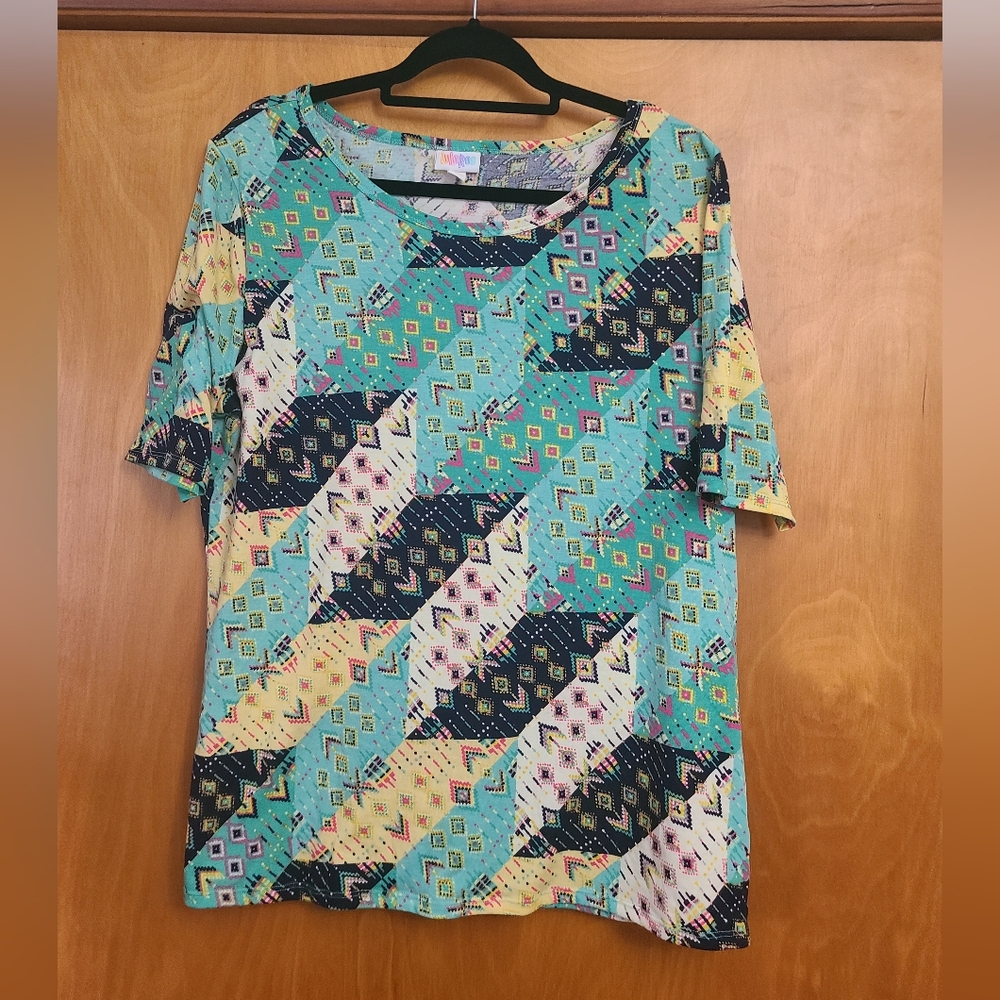 LuLaRoe Multicolor Geometric Short Sleeve Top 3X
